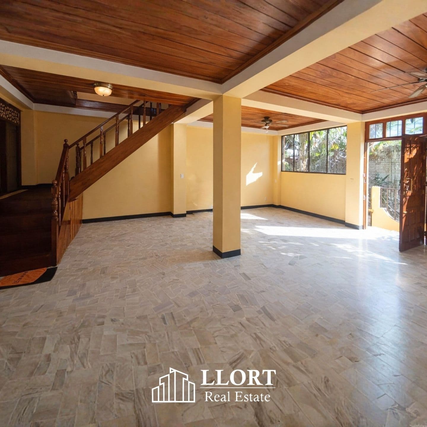 Venta: Casa en Jardines del Volcán