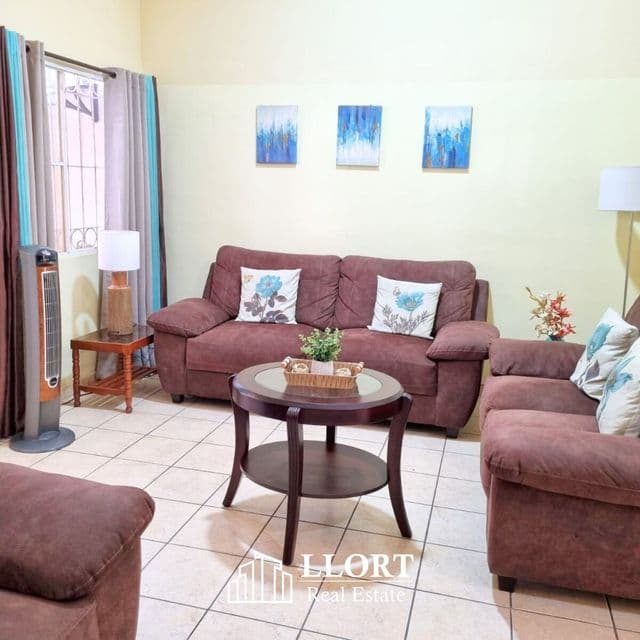Alquiler: Casa Amueblada en Residencial Bosques de Lourdes 8